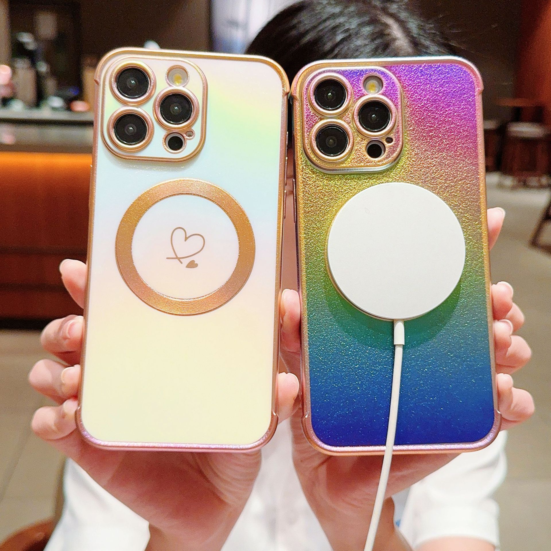 Aplicable a Apple 17 ProMax Silk Pattern Brilliant Color Magnetic Plated Side Dual Love iPhone16 Case