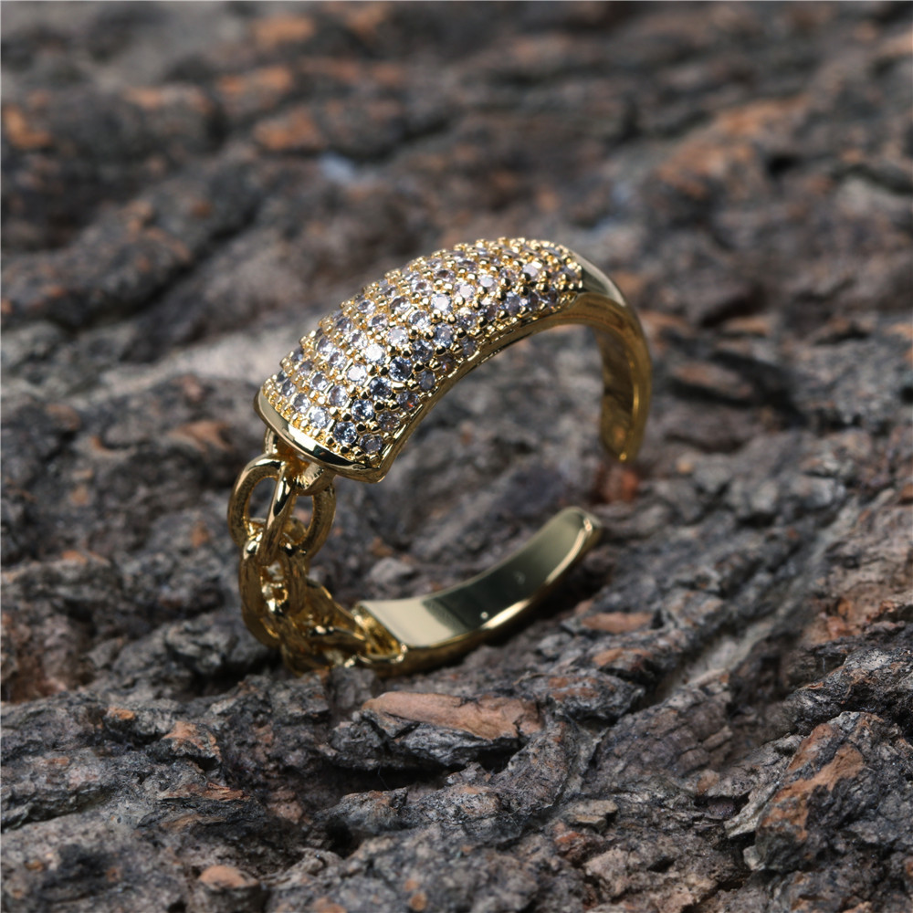 Fashion Copper Inlaid Zircon Splicing Adjustable Opening Ring display picture 9