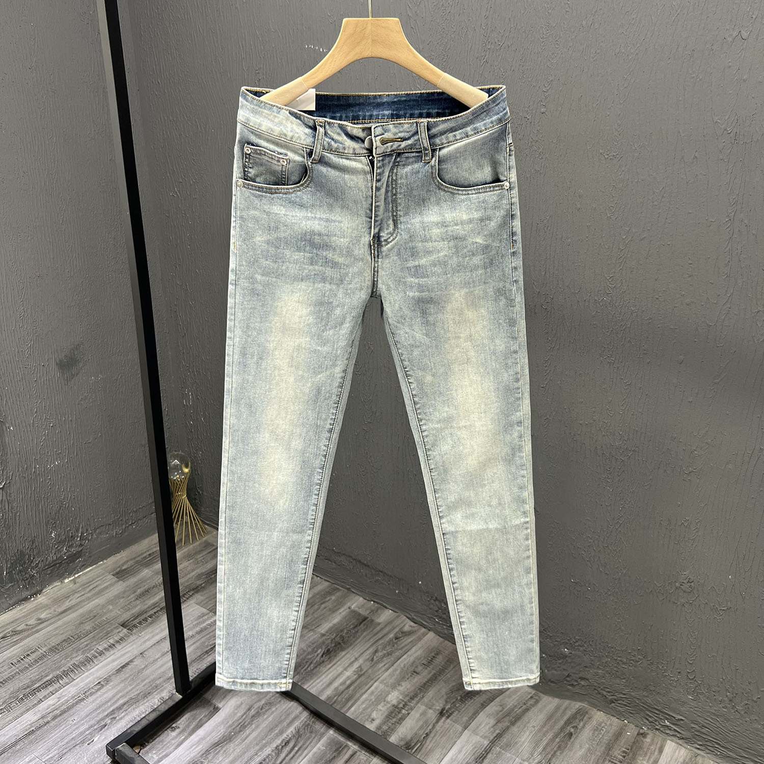 Cropped Ripped Jeans Image 4
