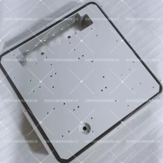 新能源散热器 现场点胶涂胶打胶（德国原料聚氨酯PU发泡）加工