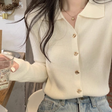 别致polo领纽扣针织羊毛衣外套秋chic法式复古内搭长袖上衣女开衫