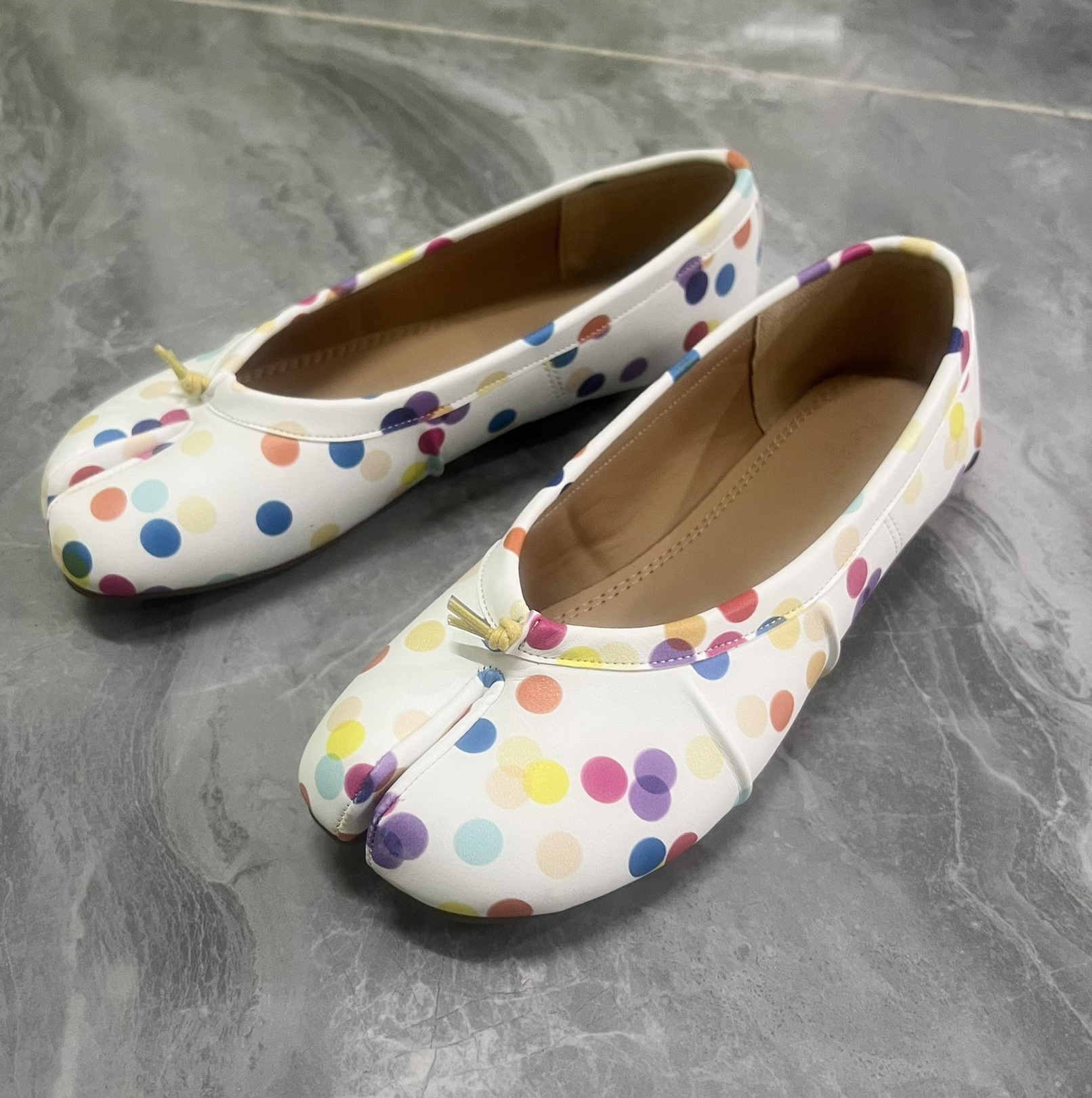 컬러 도트 (주름)