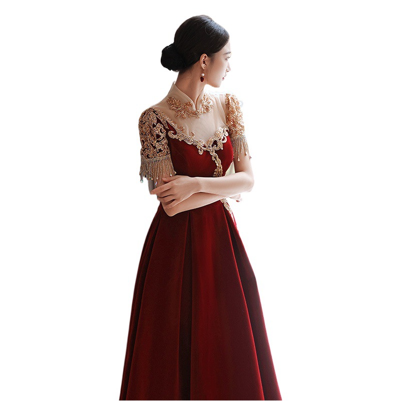 Vestido de novia estilo chino de terciopelo, nuevo estilo 2025, vestido de novia para mujeres pequeñas, vestido de compromiso de otoño y verano, sencillo y elegante.
