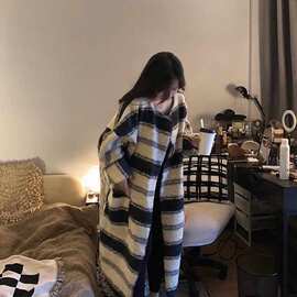 秋冬韩版慵懒风宽松撞色条纹中长款长袖大衣女气质羊卷毛过膝外套