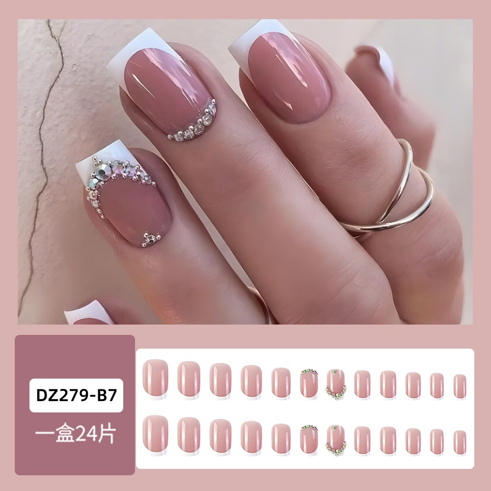 Comercio exterior estilo francés de diamante otoño y invierno usar uñas tiernas y dulces, uñas frescas, 24 piezas de uñas falsas de estilo europeo y americano.
