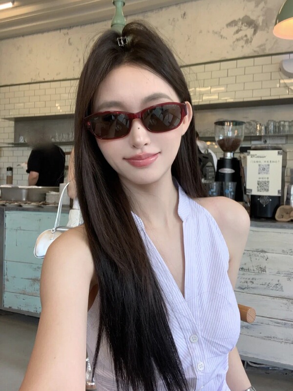 纯欲无袖挂脖衬衫女夏季修身显瘦条纹衬衣设计感小众收腰短款上衣|undefined