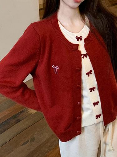 Red Retro Contrast Color False Two-Piece Cardigan Women's Autumn/Winter Contrast Color Bowknot Embroidered Outerwear Knit Top