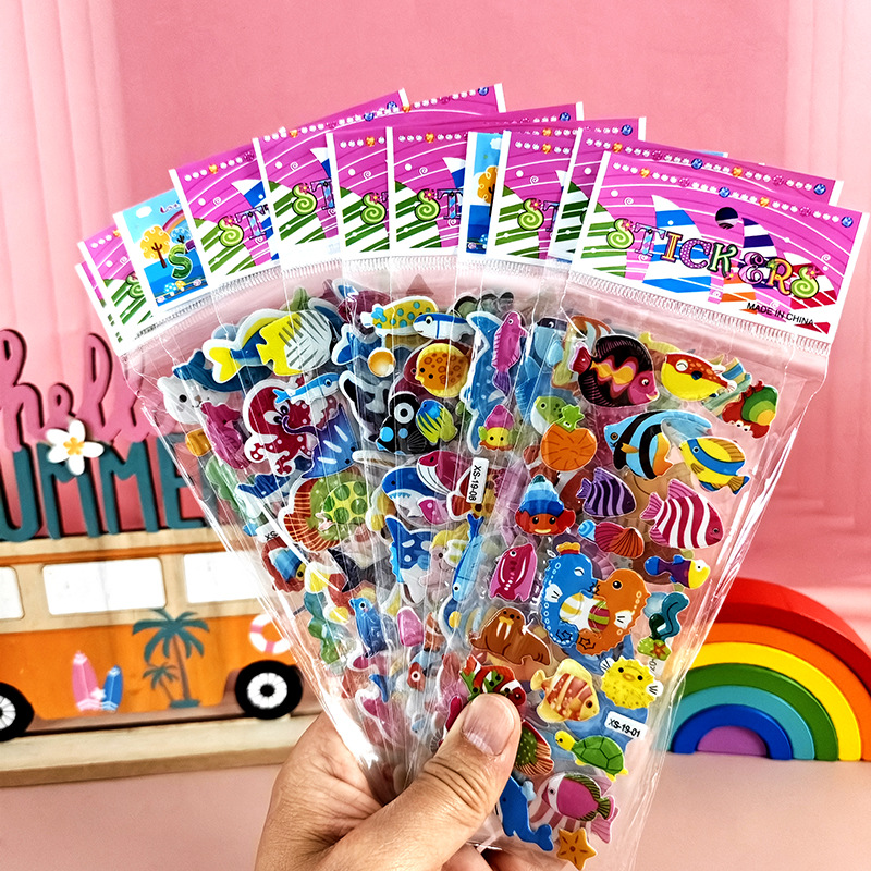 Pegatinas de burbujas de dibujos animados para niños Sanrio Kapibala Ice Animal Dinosaur Cars 3D Pegatinas estéreo