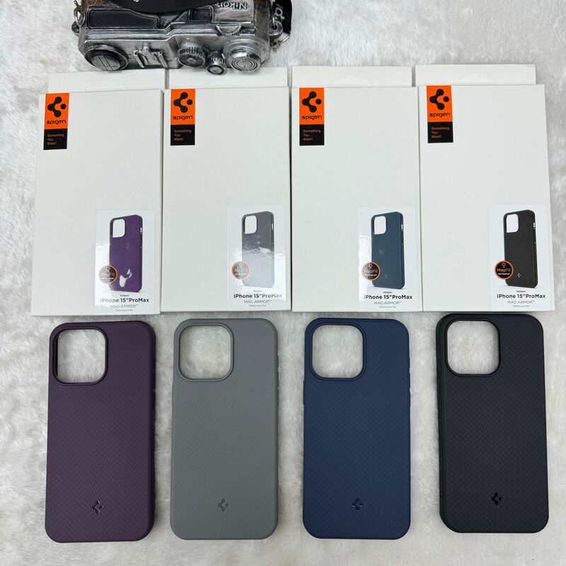 Spigen Magazine Magnetic Suction Suitable for Iphone17/16/15Promax Anti-Fall Phone Case Apple 11/12/13