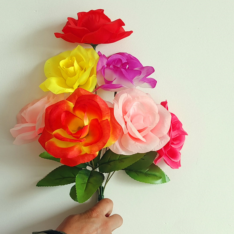 Reunión deportiva, actividades estudiantiles, baile, flores falsas coloridas, flores de plástico, flores de seda, baile, accesorios, ramo de simulación