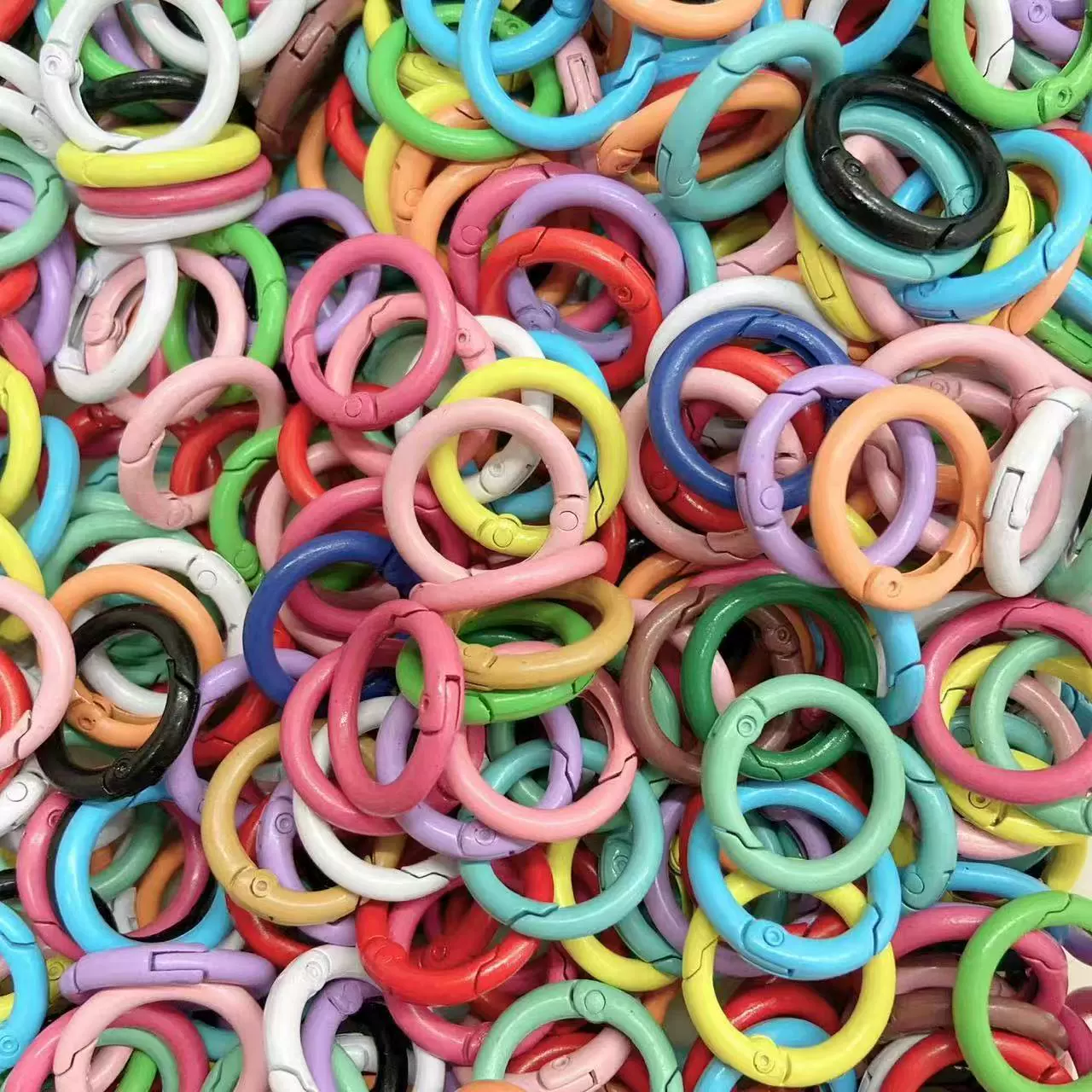 Ручной работы diy цветной краски пружинная пряжка открытый круг ювелирные аксессуары оптовая пружинное кольцо брелок аксессуары