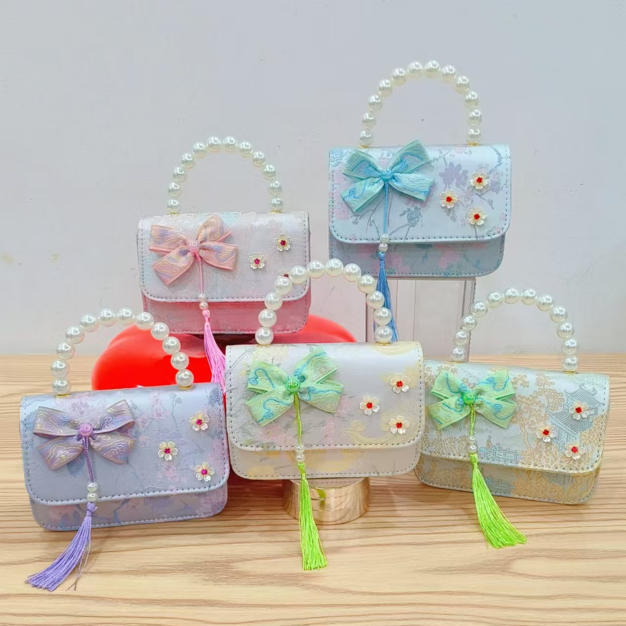 Hermoso bolso de arco de perla para niños nuevo estilo antiguo bolso de borda de color extranjero bolso de hombro con diamantes