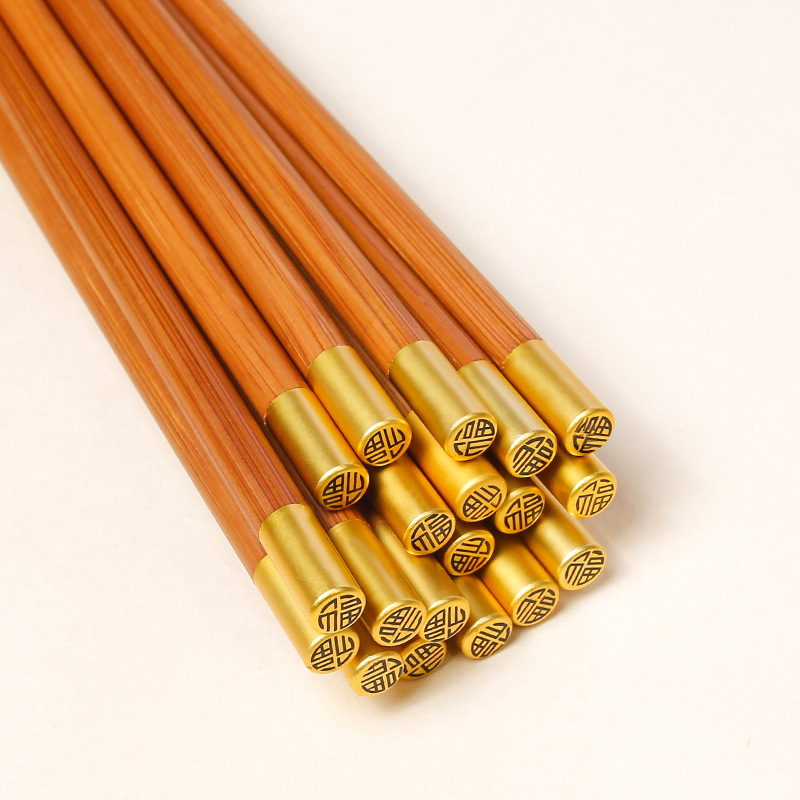 Palillos de madera maciza domésticos de alto aspecto al por mayor cúpula fu personaje kuaizi puesto antideslizante corriendo Jianghu grupo comunitario suministro de compra