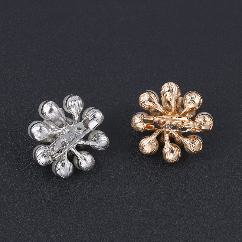 특별 통관 일본과 한국 라운드 펄 브로치 여성용 실크 타월 버클 대형 코세이지 핀 의류 액세서리 칼라 핀 액세서리