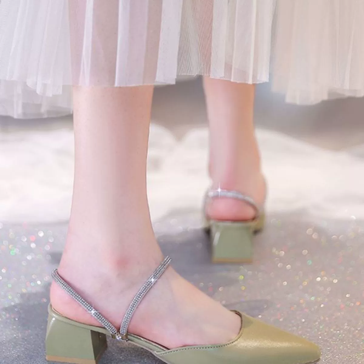 2025 весна Ленивая pointed toe толстый каблук высокий каблук средний каблук универсальные баотоу полупalugu?