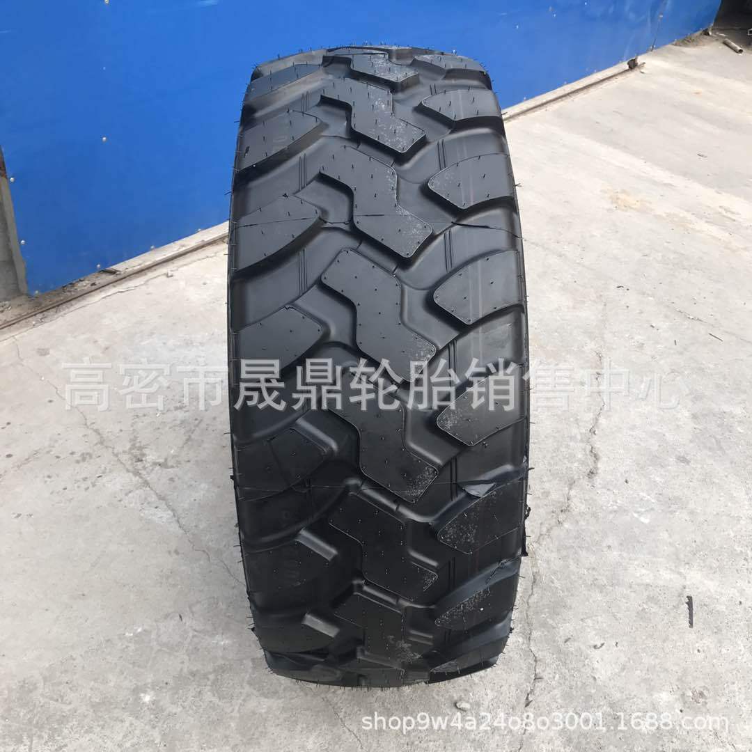 供应  405/70R20  16/70R20全钢越野防暴轮胎 挖掘机工程花纹轮胎