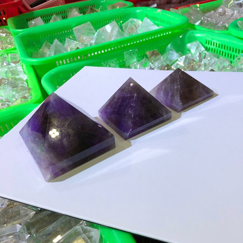 Amethyst, Rose Quartz, Purple Fluorite, White Crystal Pyramid Generator, Raw Stone Ornaments Manufacturer Wholesale Cross-Border Live Broadcast Amethyst, Rose Quartz, Purple Fluorite, White Crystal Pyramid Generator, Raw Stone Ornaments Manufacturer Wholesale Cross-Border Live Broadcast