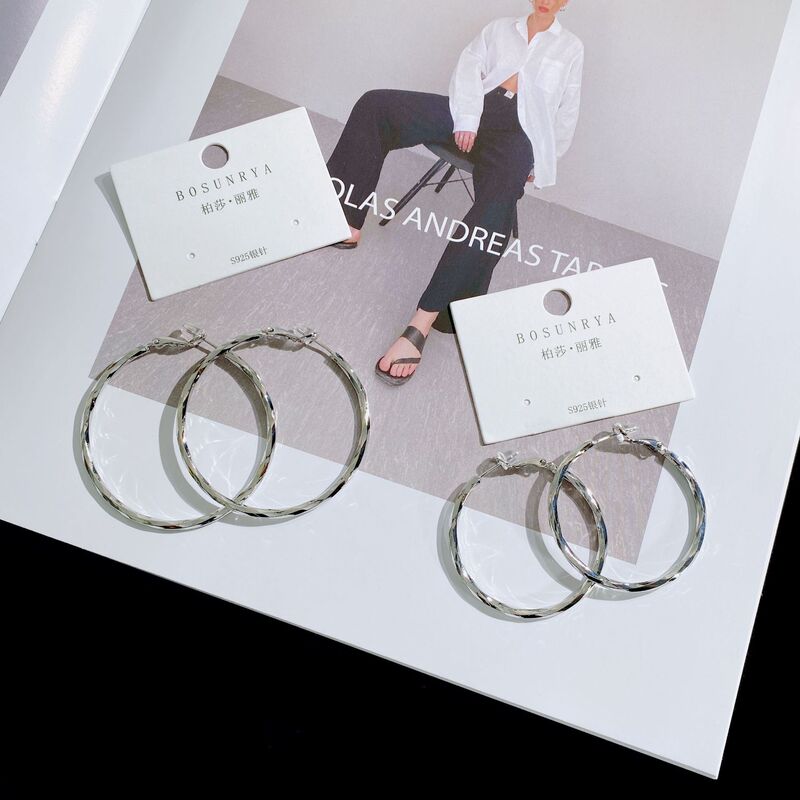 Bertha Liya Fashion Simple Twisted Hoop Earrings s925 Silver Needle Elegant Korean Versatile Design Sense Ear Ring Bertha Liya Fashion Simple Twisted Hoop Earrings s925 Silver Needle Elegant Korean Versatile Design Sense Ear Ring
