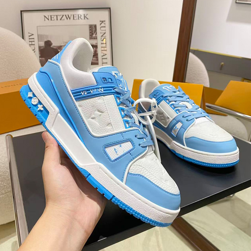 Zapatos de moda europeos Guangzhou de alta versión驴 entrenador zapatos deportivos ociosos de cuero universal para hombres y mujeres