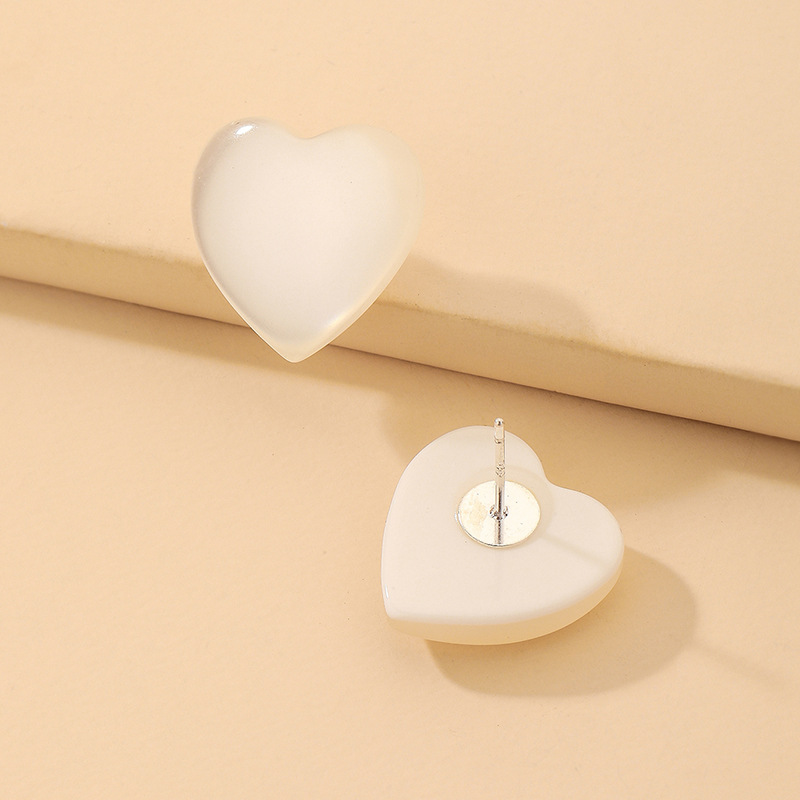 Simple Transparent Opal Heart Earrings Wholesale Nihaojewelry display picture 9