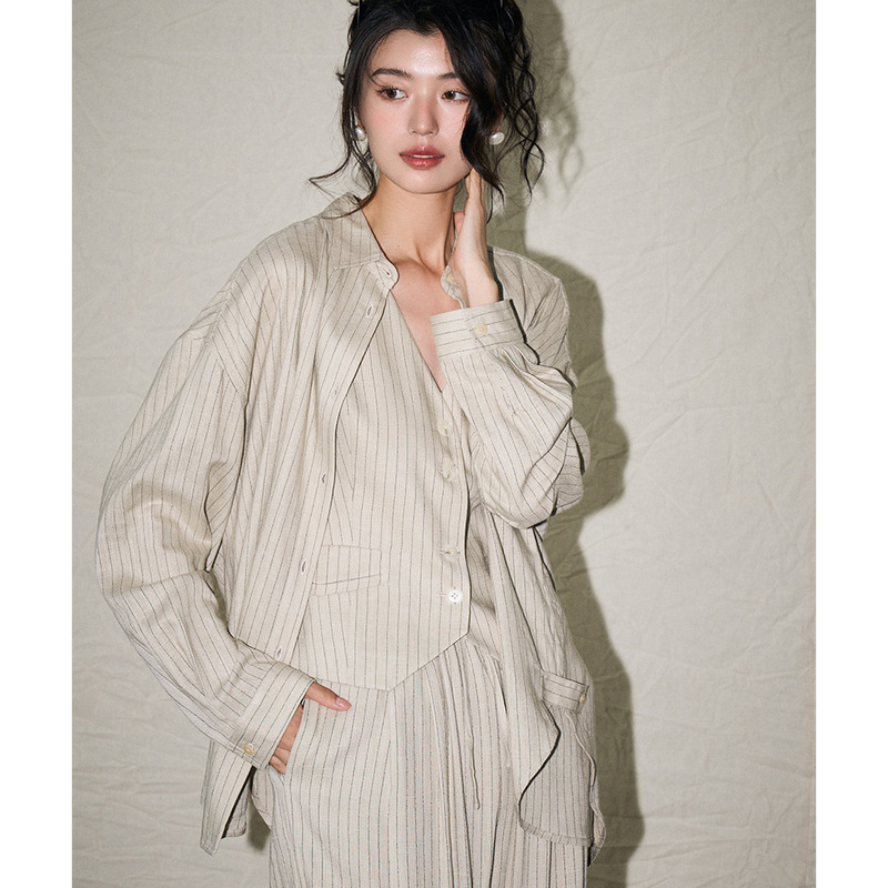 [Shengdu] 25 Autumn New Japanese Style Style Simple, Lazy and High-End Beige Linen Stripesd Shirt and Vest Two-Piece Set