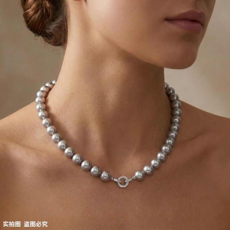 In-Stock Wholesale Aquamarine Light Luxury Elegant High-End Clavicle Chain Women's Niche Accessory Silver and Pearl Necklace