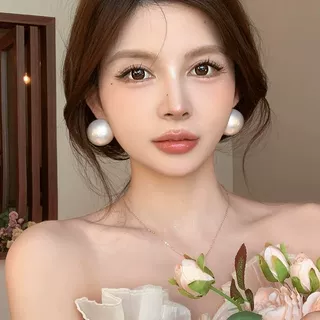 zui温柔~夸张超大珍珠耳钉女2025新款爆款高级感耳环气质独特耳饰