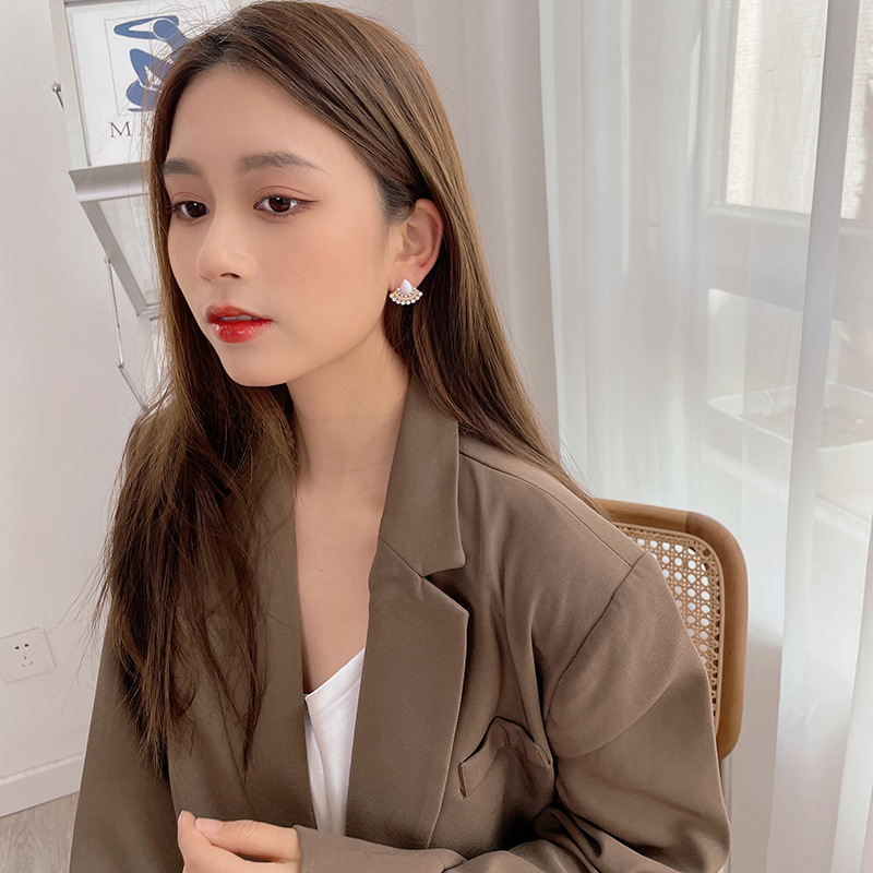 Women's Retro Sterling Silver Needle Opal Fan-shaped Rhinestone Earrings