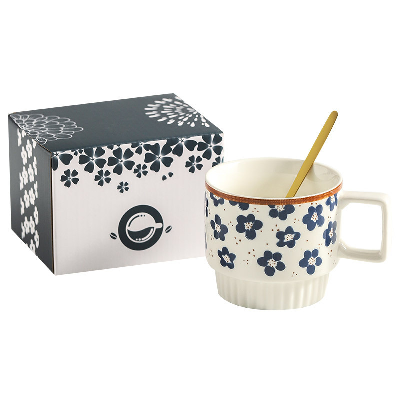 Tazas de agua de porcelana vintage de estilo japonés de nicho, tazas de cerámica plegables, tazas de café de alto valor, tazas de desayuno, regalo de mano