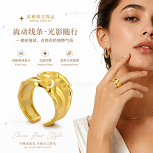 �羳�Ʒ�Ͻ�Ů���ɫ���漡���y�OӋ�r�к��s�ճ������ָ�����l