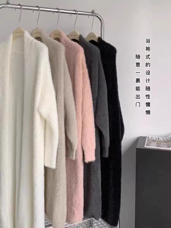 秋と冬の厚みのある膝丈のイミテーションミンクベルベットニットカーディガンコート無地多用途ルーズレイジースタイルコート|undefined