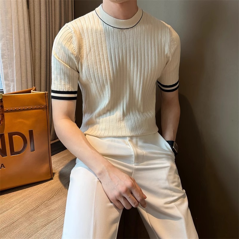 Verano nuevo estilo suéter de manga corta hombres a juego rayas delgado negocios seda de hielo camiseta transpirable comercio exterior al por mayor transfronterizo