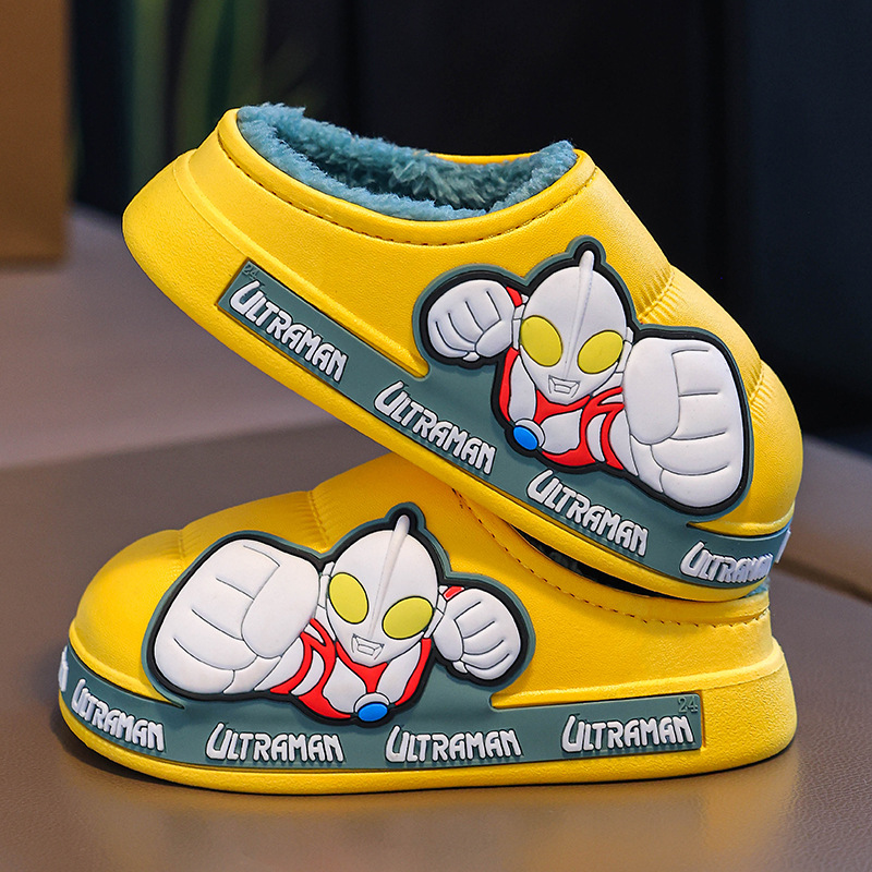 Zapatillas de algodón para niños Ultraman invierno 2024 nuevas bolsas para niños y niñas zapatos de algodón de peluche para niños pequeños