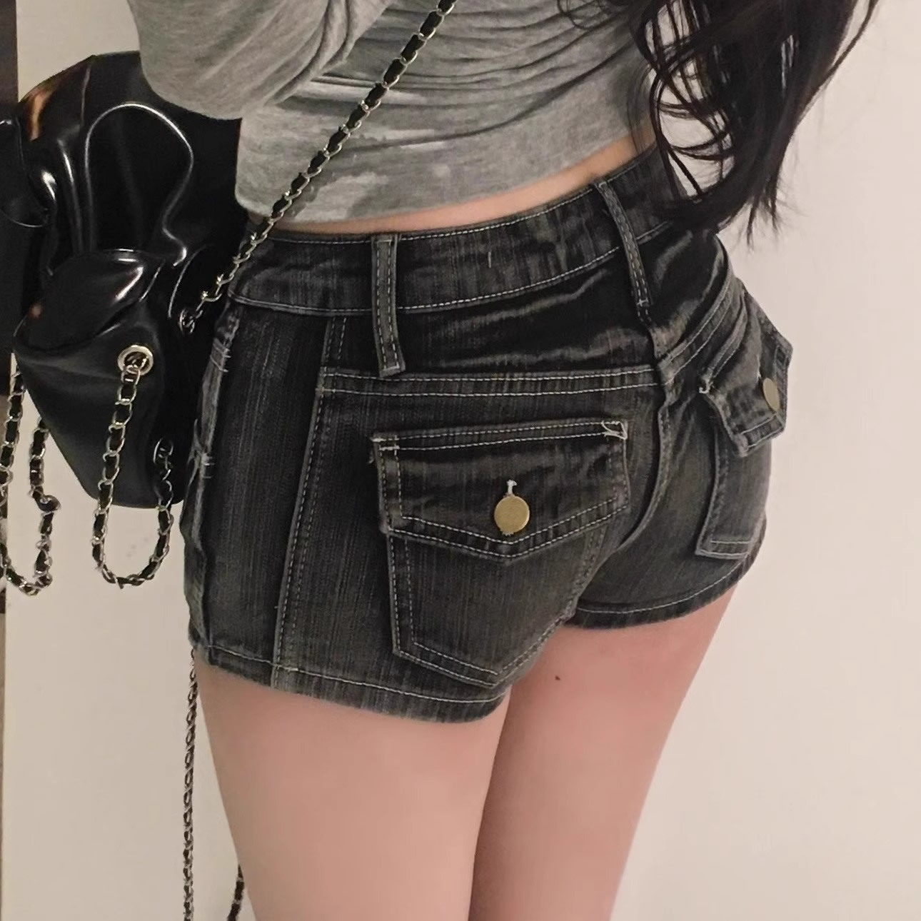 辣妹出街~黑灰色低腰复古水洗牛仔短裤女夏百搭性感包臀显瘦热裤