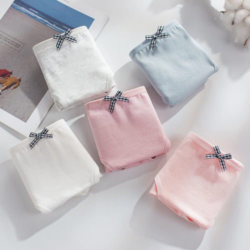  New Triangle Underwear for Women, Pure Cotton Breathable Medium Waist, Teenage Girl Solid Color Thin Model Breathable Butterfly Knot Underwear