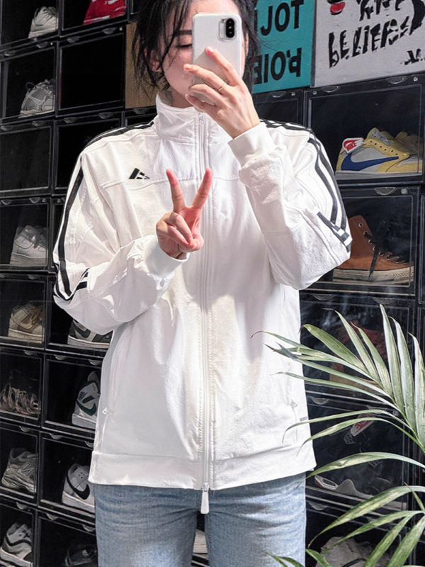 三条杠男女情侣秋冬季运动新款刺绣三叶草立领休闲开衫外套上衣|undefined