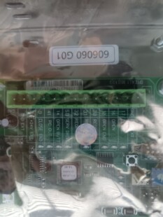 J063*�m���ͨ������T�C��KM606060G01�T�C����