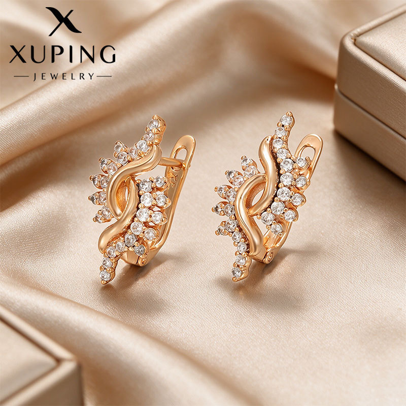 Pendientes de aro Xuping transfronterizos rusos de 18k con incrustaciones de diamantes, joyería de lujo ligero de alta gama al por mayor para mujer.