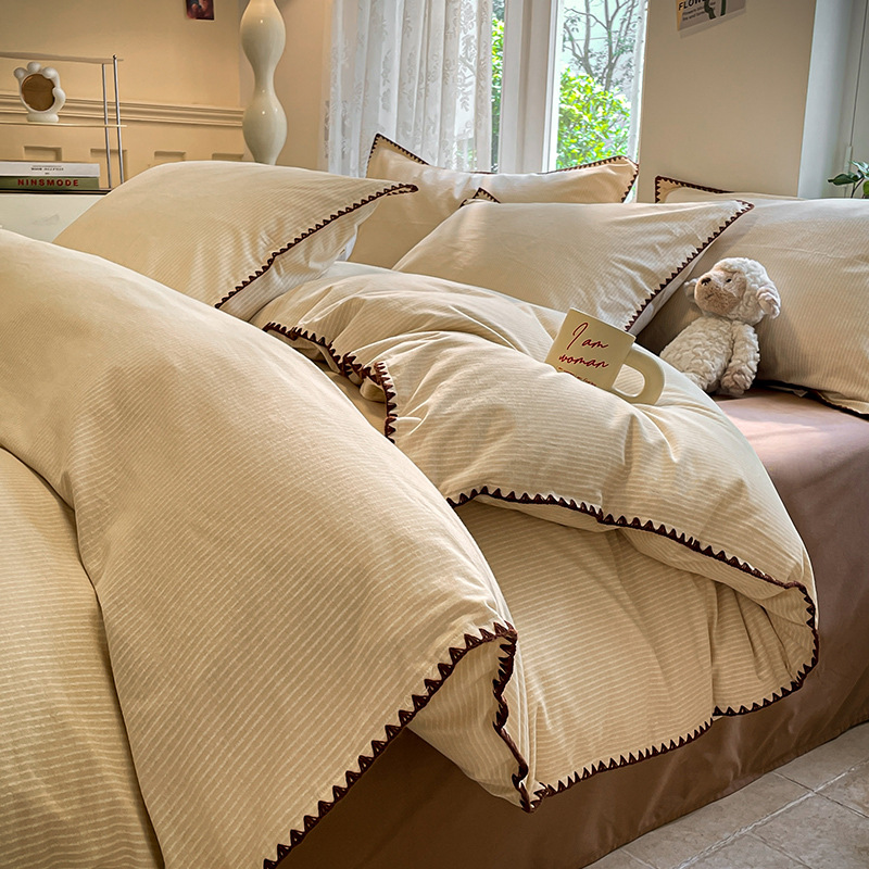 Class a All-Cotton Thickened Brushed Four-Piece Set with Scalloped Edges, Pure Cotton Duvet Cover, Fitted Sheet, Bed Sheet, Autumn and Winter Three-Piece Set~