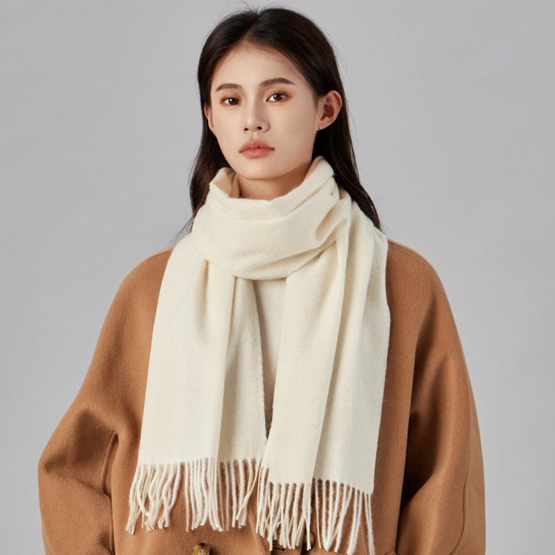 Color sólido simple 100% bufandas de lana coreana sensación de atmósfera femenina de otoño y invierno sensación de alto nivel de collar universal al por mayor