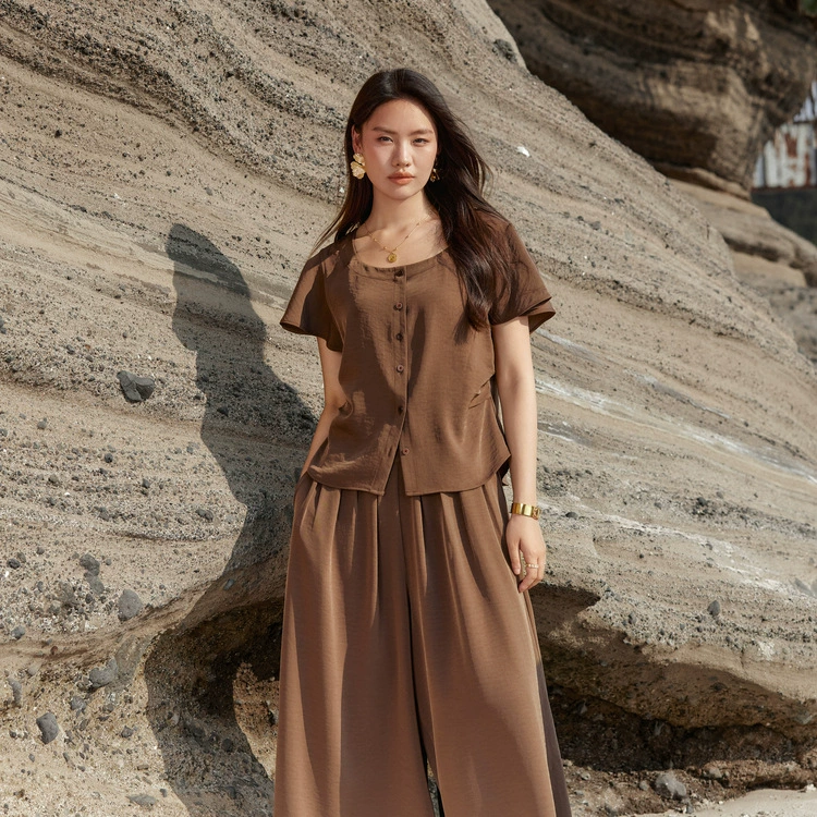 【Стеклянный праздник】Рубашка с квадратным вырезом, универсальные широкие брюки, комплект из двух предметов, утягивающая женская одежда больших размеров для женщин больших размеров, новый летний стиль.