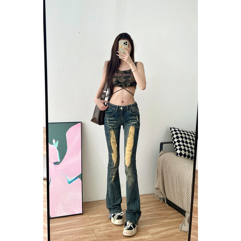 Summer retro low-waist slim-fit ripped jeans for tall women, stylish design, slimming effect, high-street chic, flared pants Summer retro low-waist slim-fit ripped jeans for tall women, stylish design, slimming effect, high-street chic, flared pants