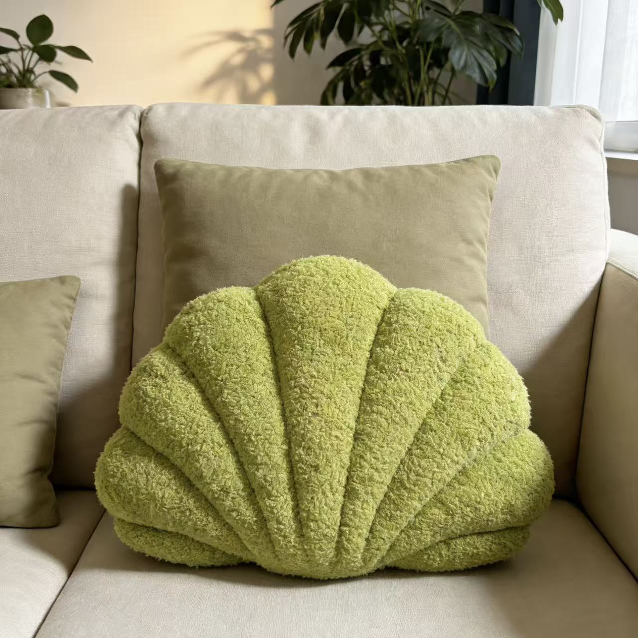 Zhang Yixing's Same Style Plush Shell-Shaped Pillow for Home Aquarium Decoration, Sofa Office Marine Animal Pillow