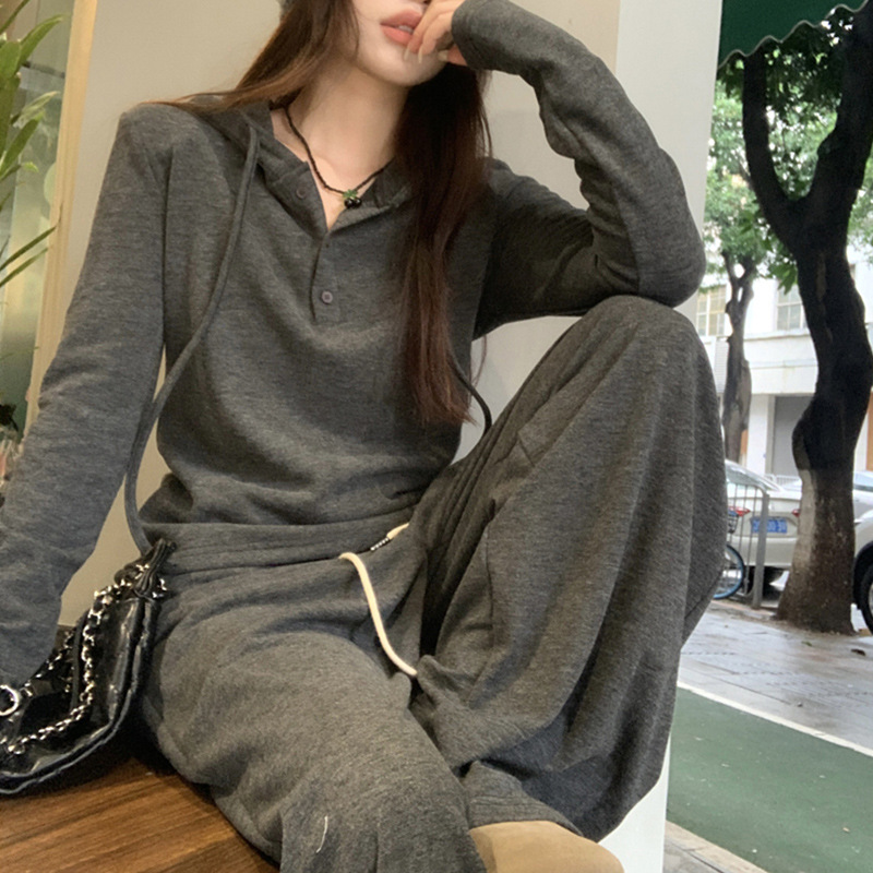 새로운 슬리밍 스포츠 세트 여성 봄과 가을 학생 느슨한 한국 스타일 세련된 스웨트 셔츠 캐주얼 착용 투피스 와이드 다리 바지