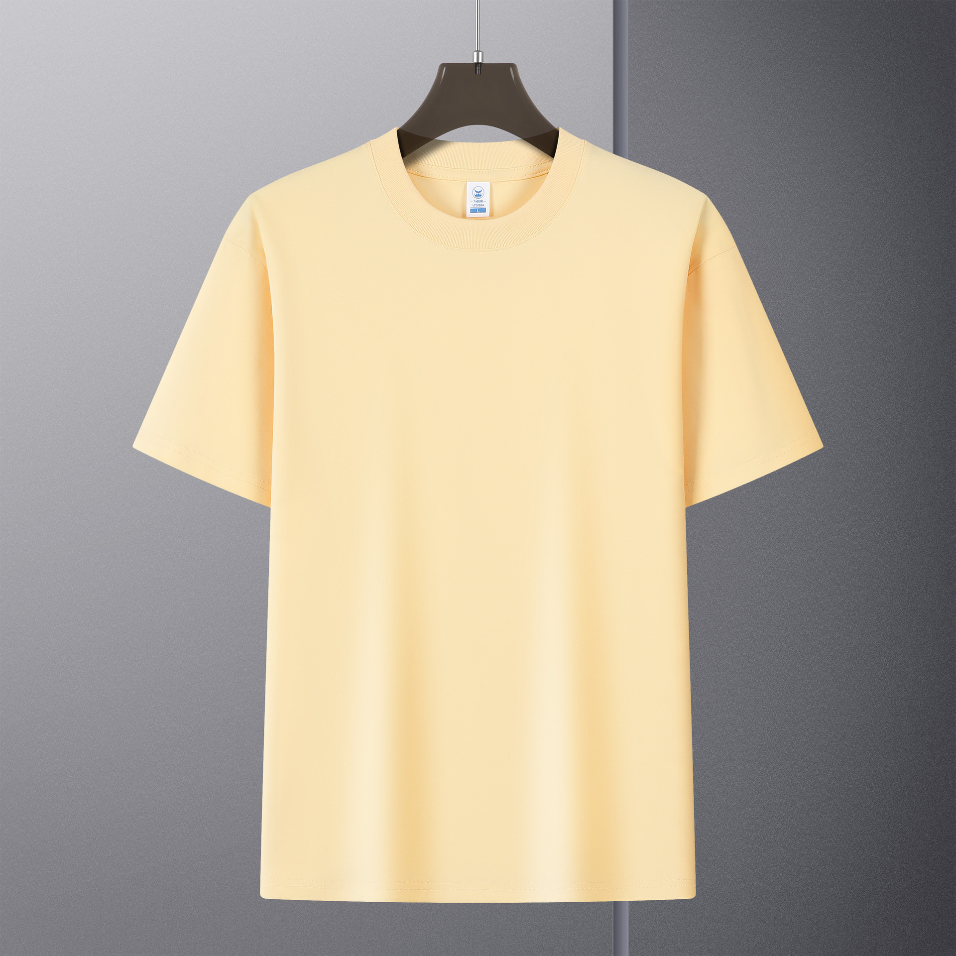 Camiseta de manga corta de peso pesado de 220 gramos de estilo americano hombre blanco suelto cuello redondo media manga camiseta de base de color sólido versátil personalizada de verano
