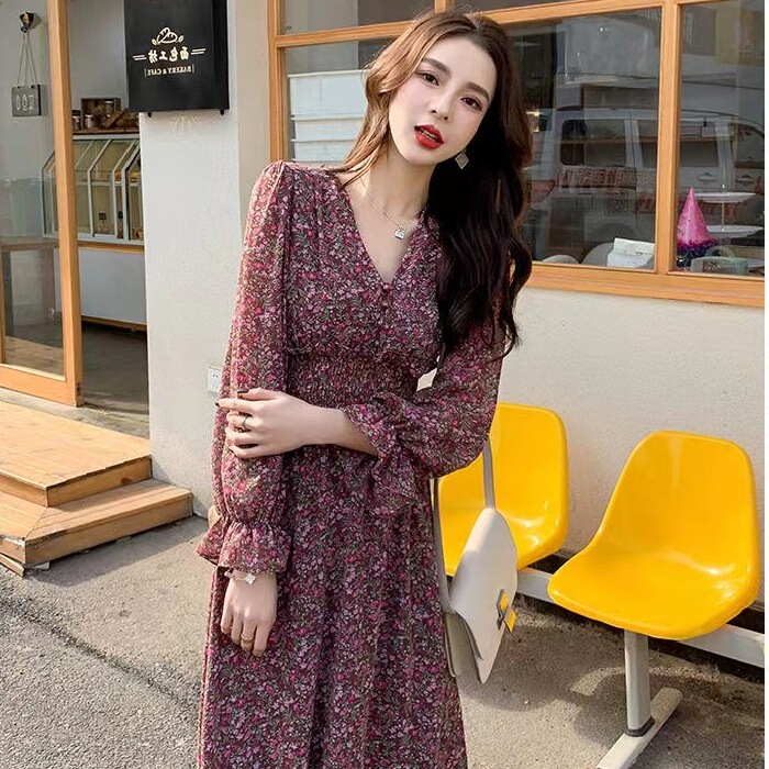 Douyin's New Floral Dress for Women, Chiffon Mid-Length, Retro Style, Slimming Waist, Long Sleeves for Small People