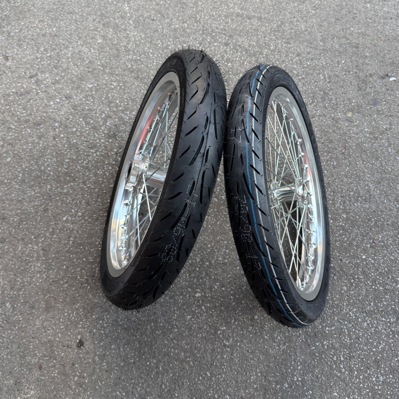 Suitable for QiuLong Light Bee modification with 70/90-17 front and 80/90-17 rear tires, CNC wheel hub assembly, aluminum alloy wheel set