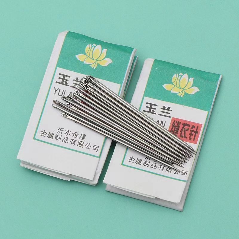手縫い針の古い伝統的な紙の包みの手の縫いの鉄の針の古い錫の紙の包みの鉄の針の縫いの服の針|undefined