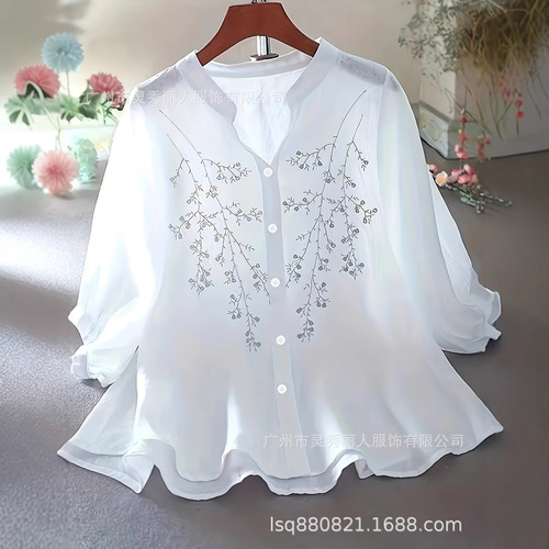 New  Summer Plus Size Women's Loose and Slimming Casual Embroidered Floral Literary Style Stylish Blouse