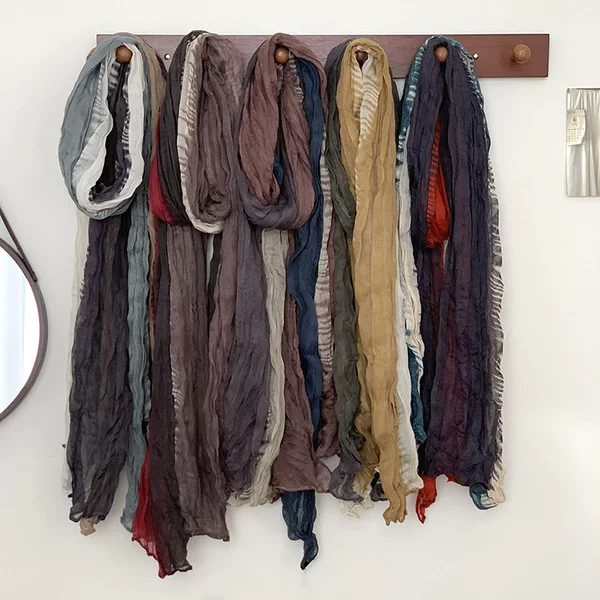 Shawl autumn outside fashion Joker warm vintage scarf tie-dyed cotton and linen color matching pleated scarf scarf wholesale